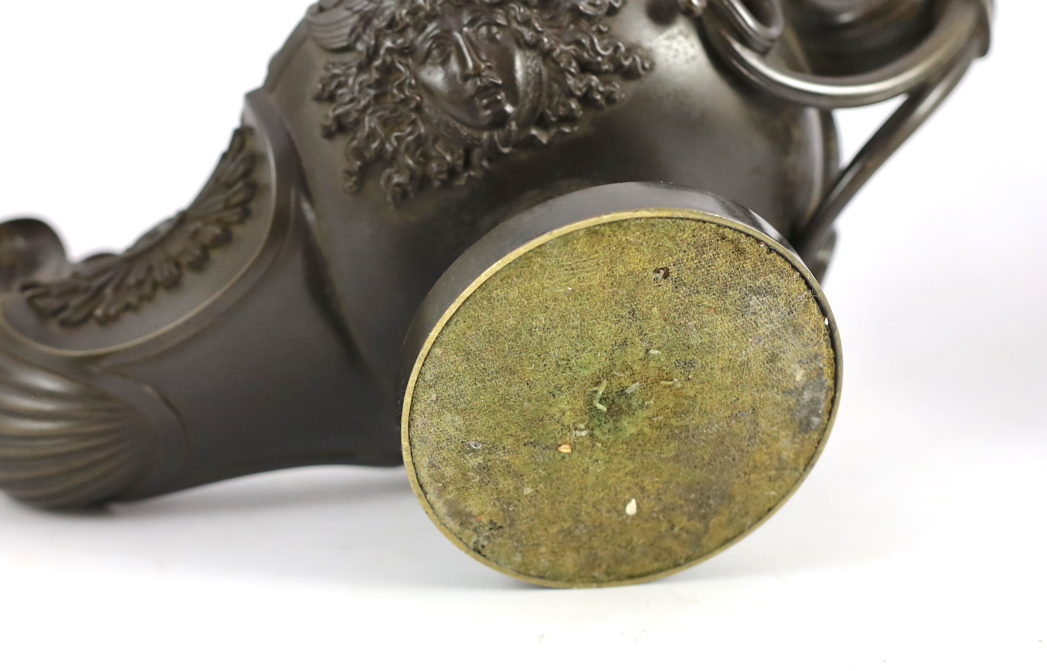 James De Ville, 367 Strand, London. A pair of Regency bronze oil lamps to a design by Thomas Hope, length 31cm depth 16cm height 25cm